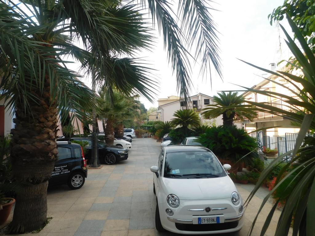 Hotel Blumentag Паола Экстерьер фото