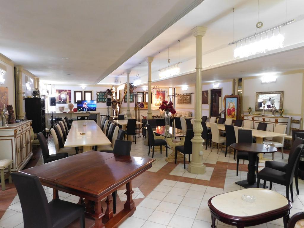 Hotel Blumentag Паола Экстерьер фото